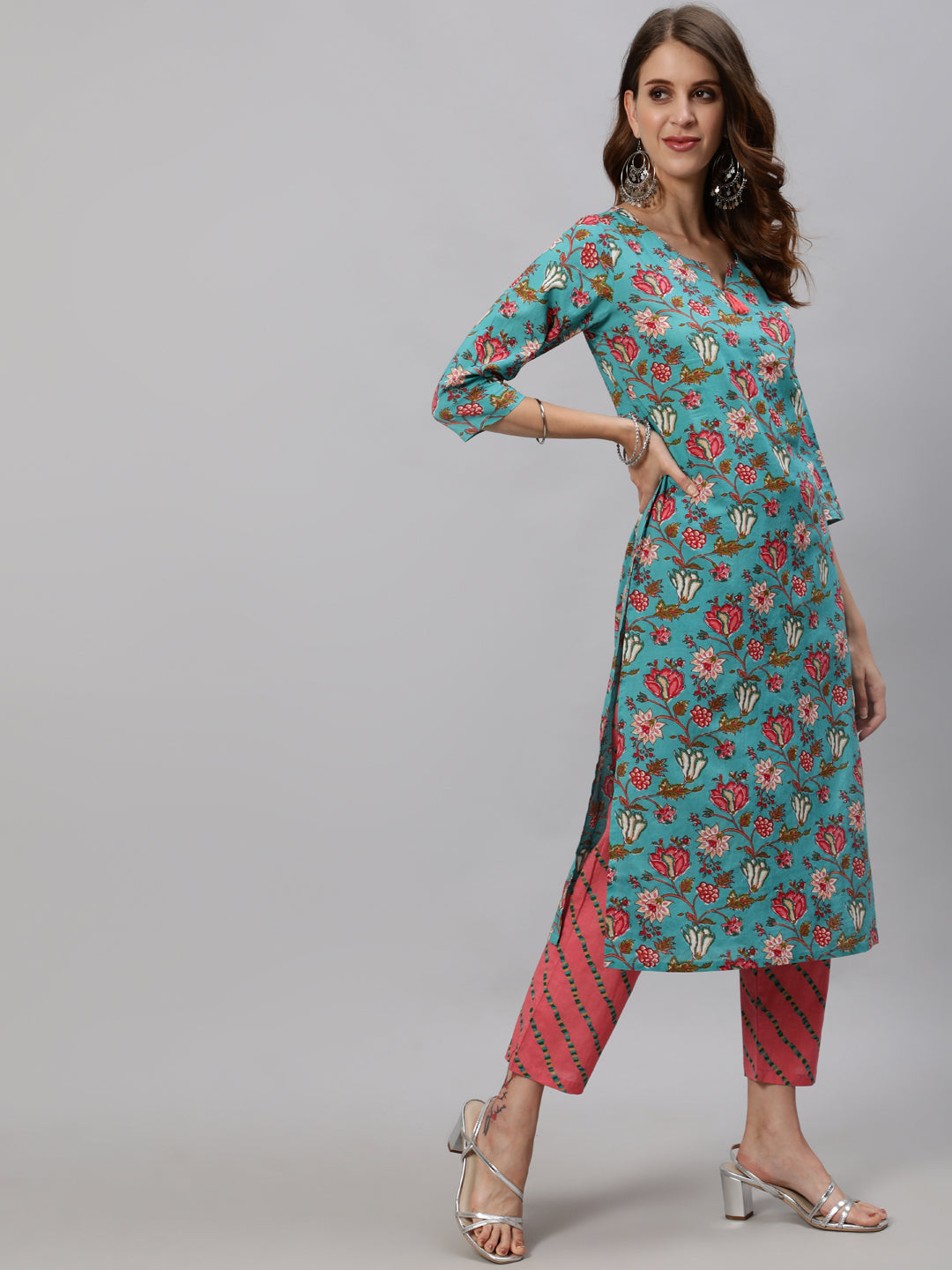 Anubhutee Women Green  Peach-Coloured Floral Printed Kurta With Trousers  Dupatta