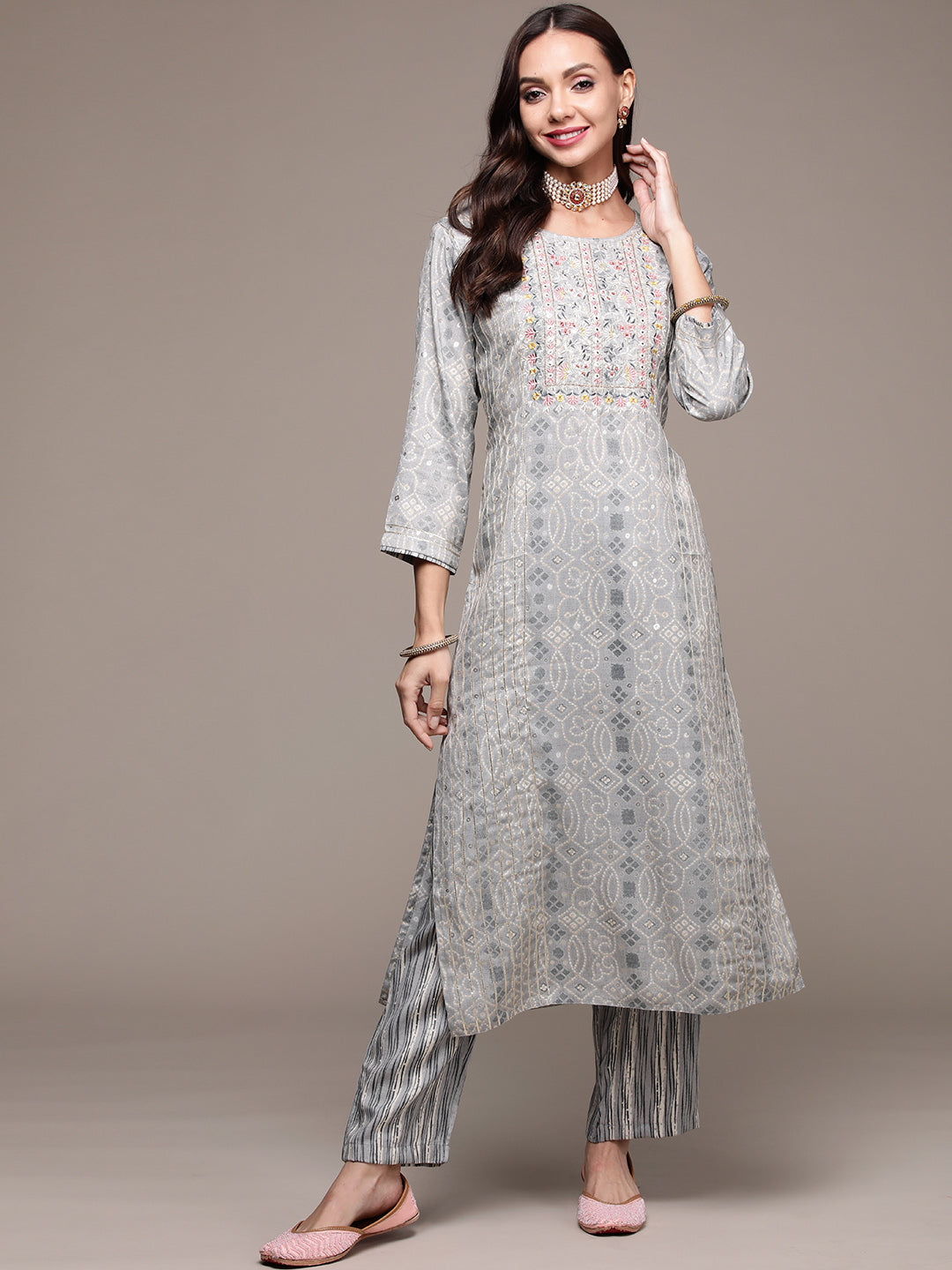 Women's Grey Bandhani Printed Embroidered Kurta with Trousers