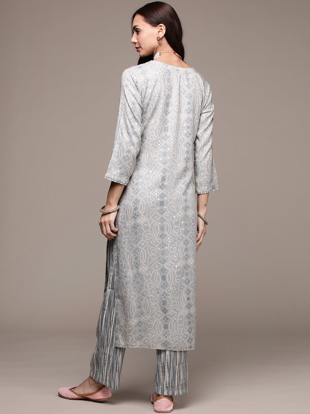 Women's Grey Bandhani Printed Embroidered Kurta with Trousers