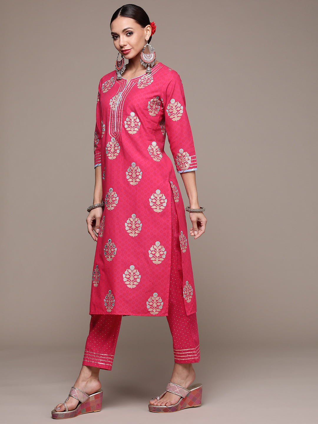 Women's Pink Gotawork Printed Kurta set with Trousers and Dupatta