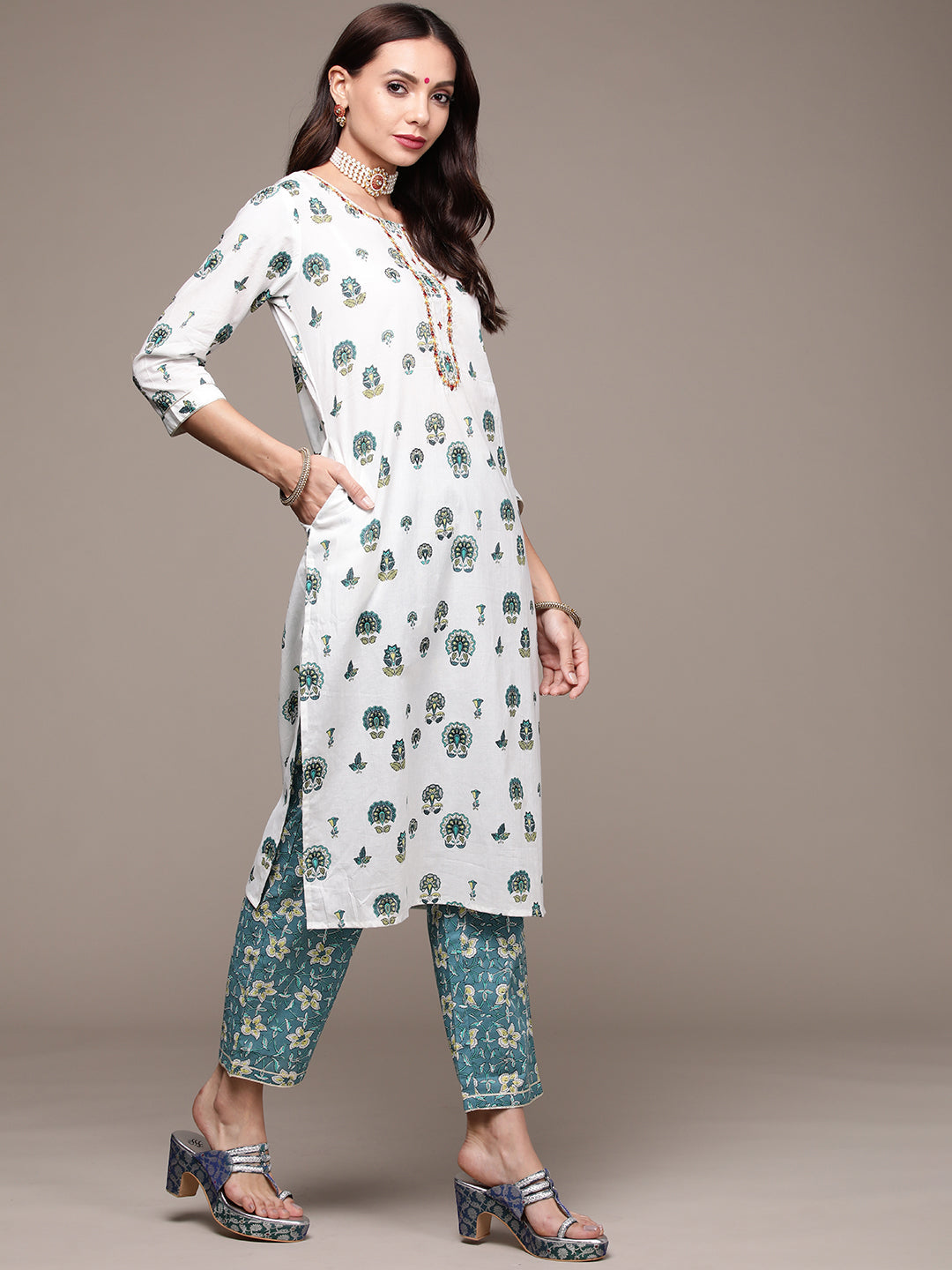 Women's Off white Embroidered Printed Kurta Set with Trousers