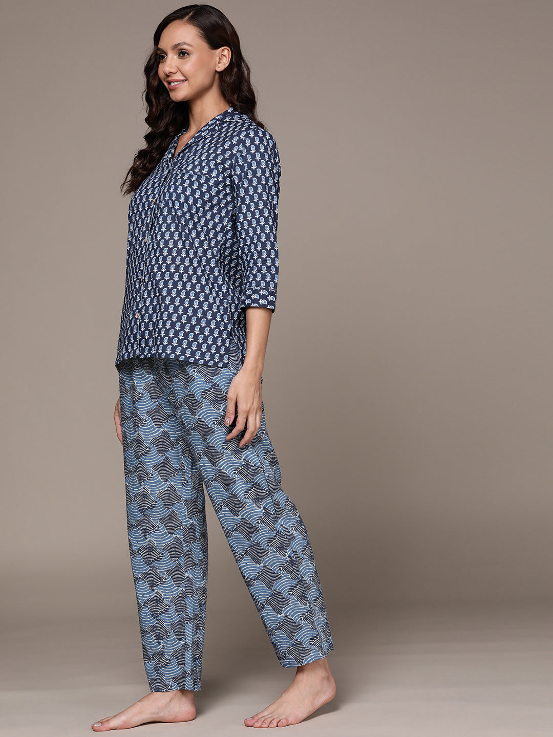 Women's's Indigo Blue Ethnic Motifs Printed Pure Cotton Night Suit