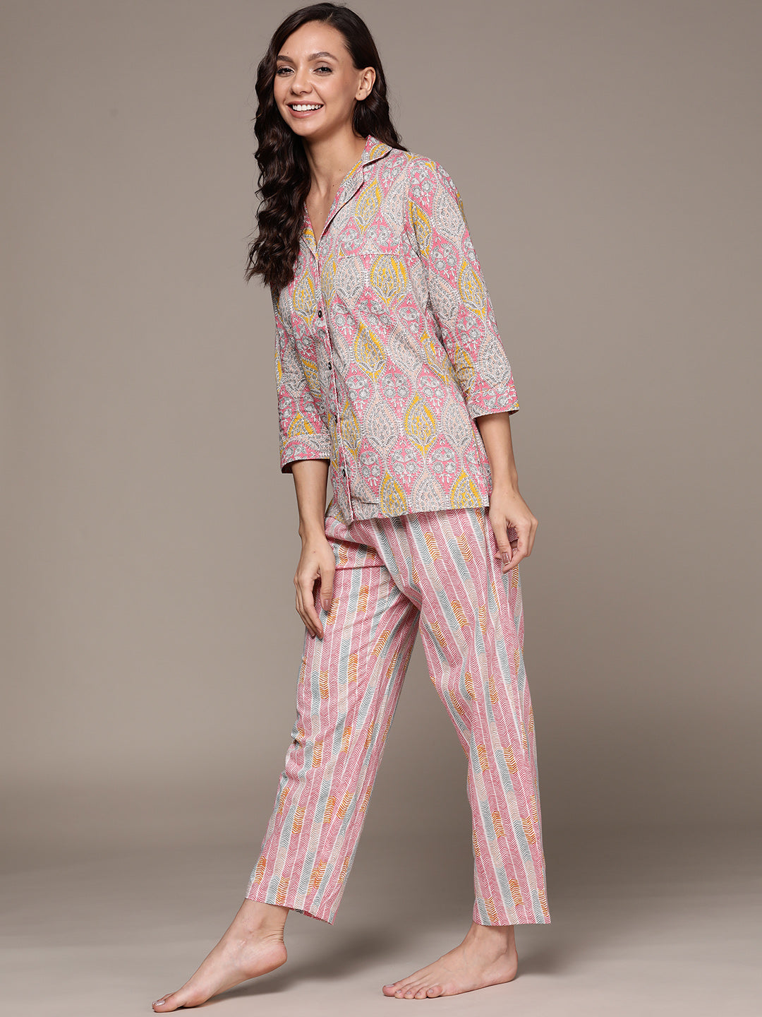 Women's's Pink & Yellow Ethnic Motifs Printed Pure Cotton Night Suit
