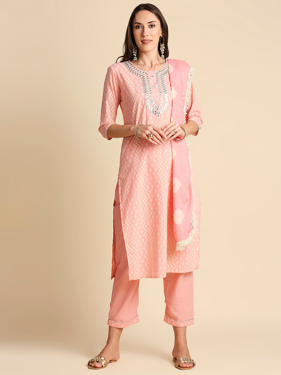 Women's Pink Bandhani Printed Thread Work Pure Cotton Kurta with Trousers With & Dupatta